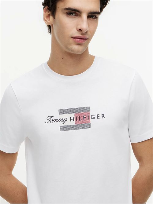 T-shirt in jersey con grafica bandiera TOMMY HILFIGER | MW0MW43226/YBR